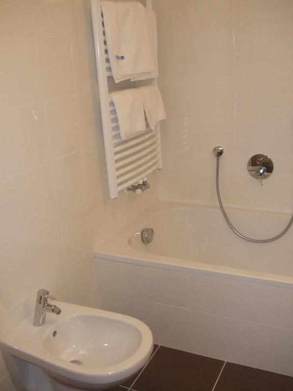 Gasthof Zur Sonne Cardano Chambre photo